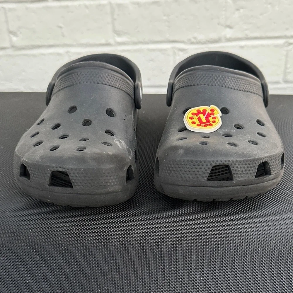 Kids Black Crocs Classic Clog. Junior Size 3